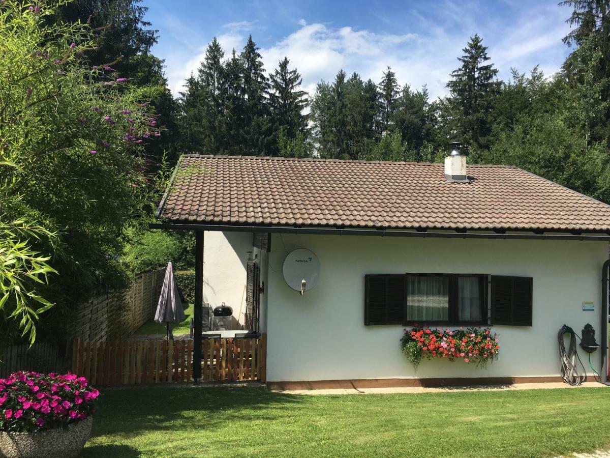 Ferienbungalow Weber Фельден-ам-Вертерзе Екстер'єр фото